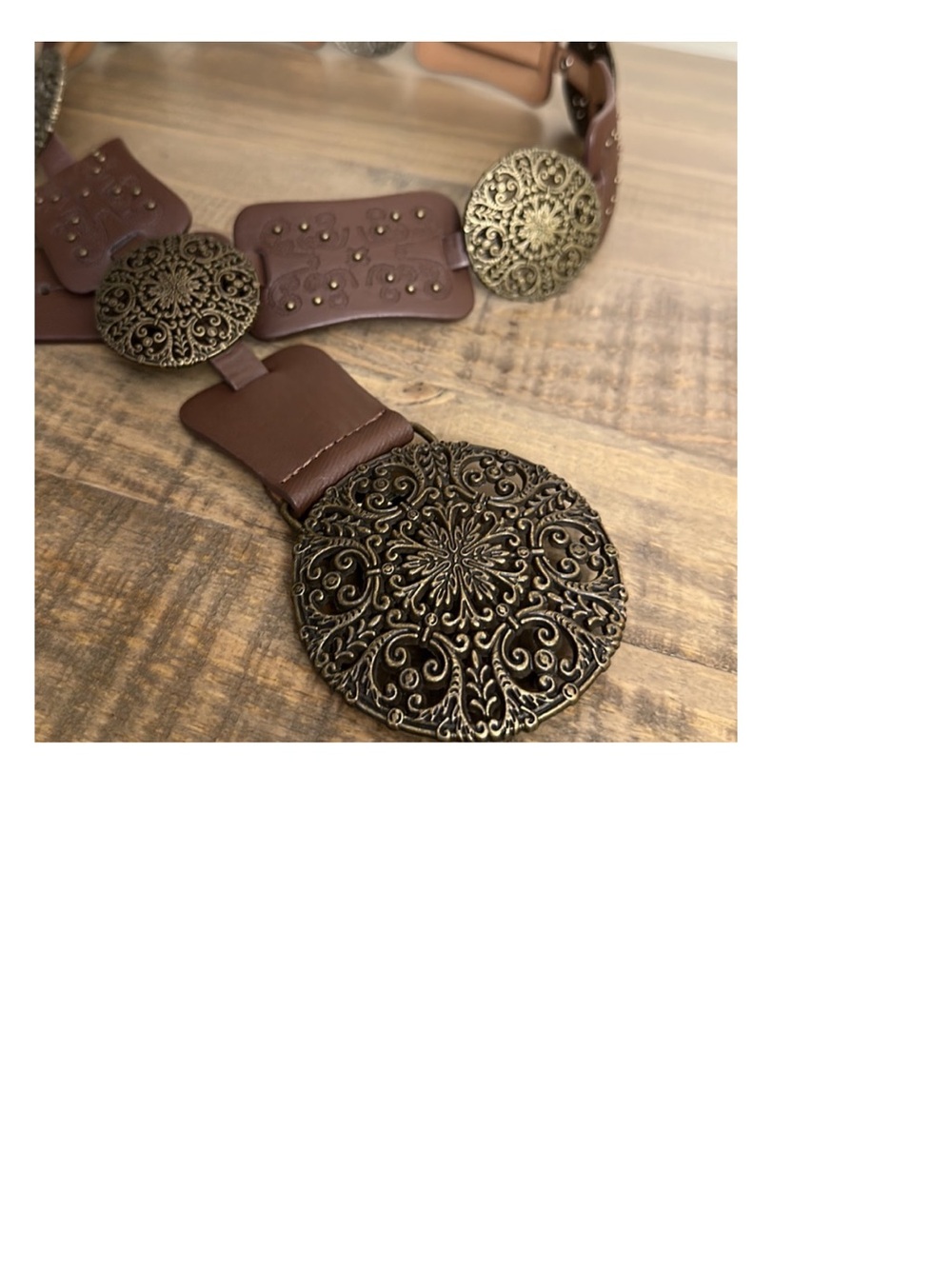 Vintage Boho Western Concho Belt Brown Leather Medallion Festival Cowgirl - Picture 4 of 5